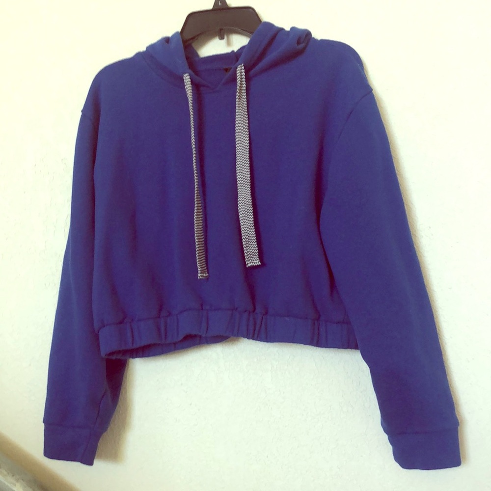 Blue sweater hooded crop top